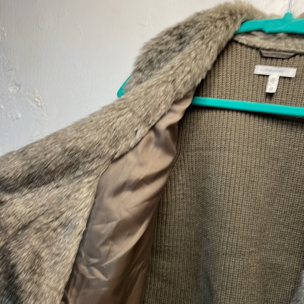 Maurice’s Fur Front Vest #0043 - Picture 4 of 9
